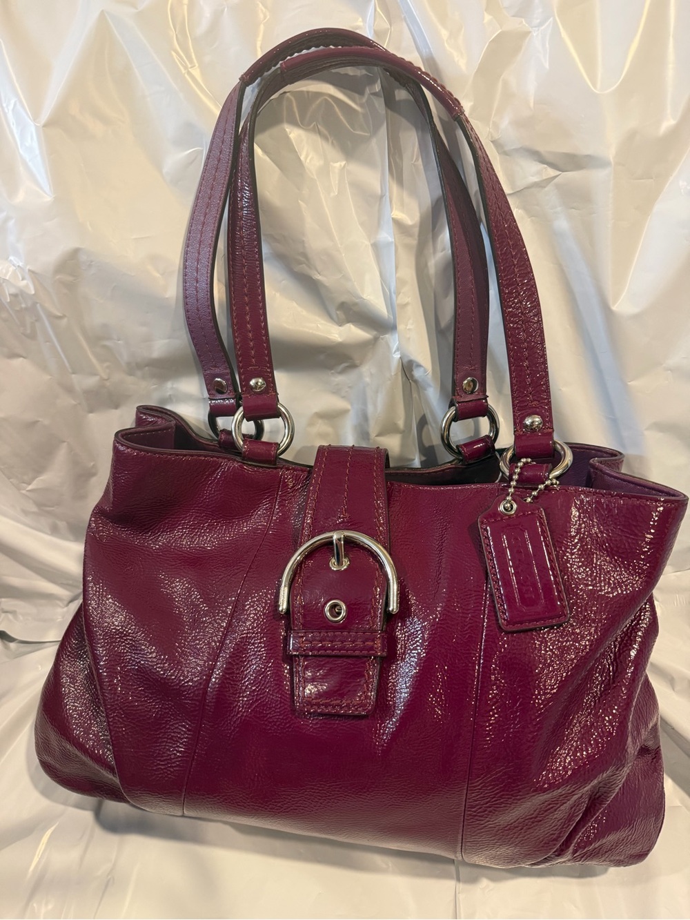 Coach Soho Patent Leather Shoulder Bag Magenta/Berry Silver Buckle EUC